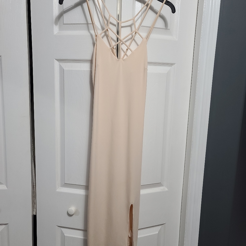 2/25$ 🛍 Nude Midi dress